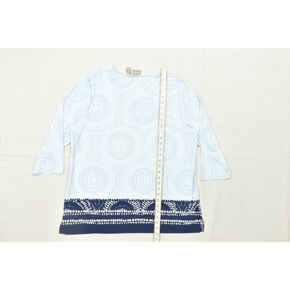 Chico's Women's Blue & White Geometric Tunic Top Size 3 V Neck 3/4 Sleeves - Picture 4 of 8